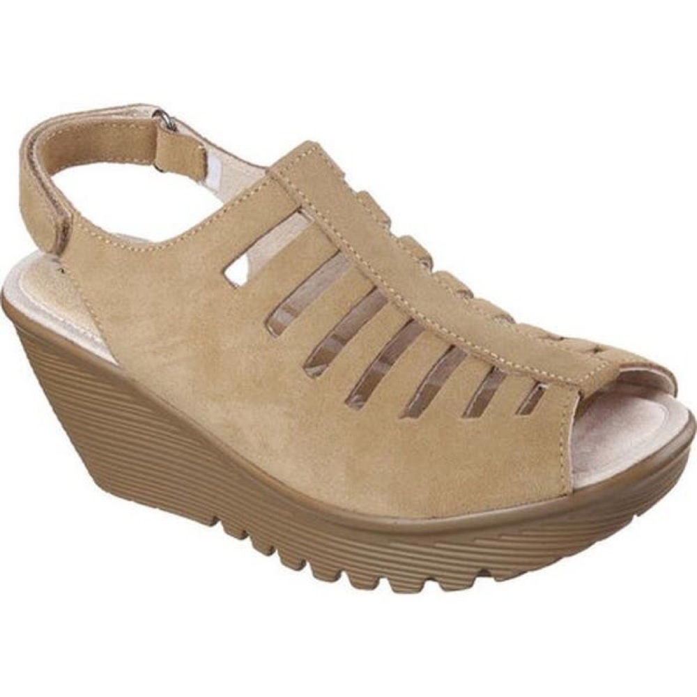 NWT Skechers Parallel Trapezoid Wedge Size 9